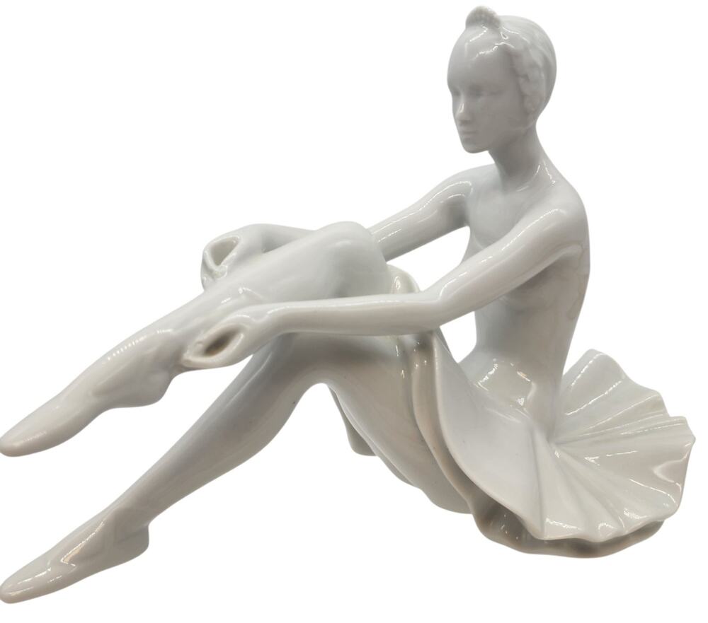 Large Vintage ROYAL DUX Czechoslovakia Porcelain Ballerina Figurine Seated